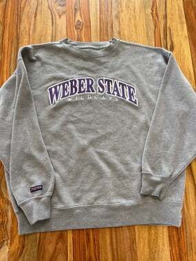 JanSport Weber State Wildcats Embroidered Crewneck Sweatshirt Size XL